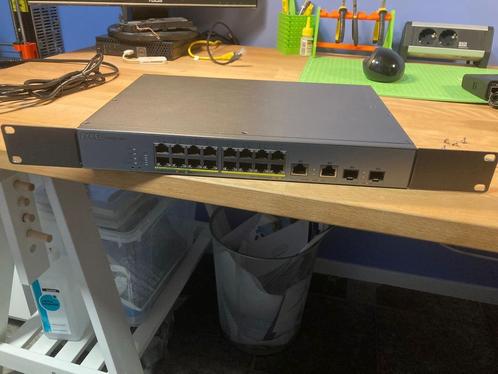 Zyxel GS1350-18HP 18-port PoE smart switch, Computers en Software, Netwerk switches, Zo goed als nieuw, Ophalen of Verzenden