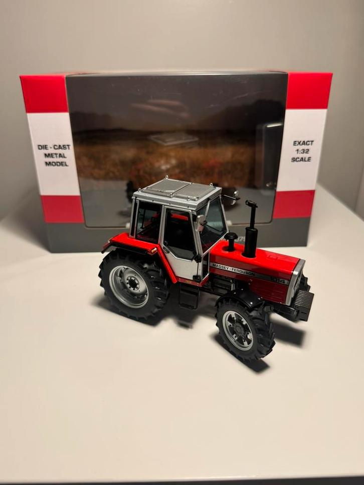 Massey Ferguson 1014, Hobby en Vrije tijd, Modelauto's | 1:32, Zo goed als nieuw, Tractor of Landbouw, Overige merken, Ophalen of Verzenden