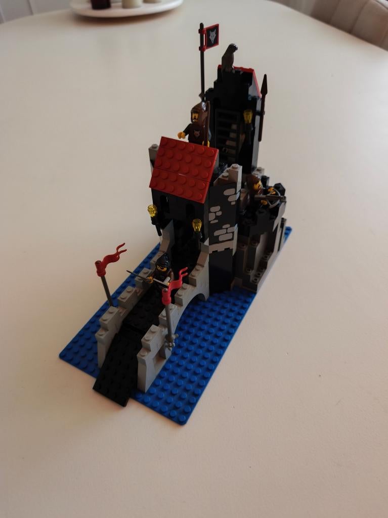 LEGO 6075 Wolfpack Tower, Kinderen en Baby's, Speelgoed | Duplo en Lego, Ophalen of Verzenden, Gebruikt, Complete set, Lego