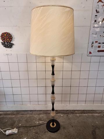 Vintage vloerlamp XXL glas metaal en stof jaren 60 70  beschikbaar voor biedingen