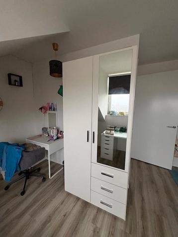 Kleding kast met spiegeldeur en lades - afbeelding 1