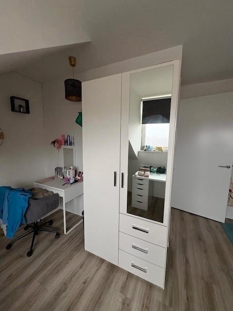 Kleding kast met spiegeldeur en lades, Huis en Inrichting, Kasten | Kledingkasten, Gebruikt, 200 cm of meer, 100 tot 150 cm, 50 tot 75 cm