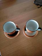 2 koffiebekers met koek schoteltje, Ophalen, Zo goed als nieuw, Overige stijlen, Kop(pen) en/of Schotel(s)