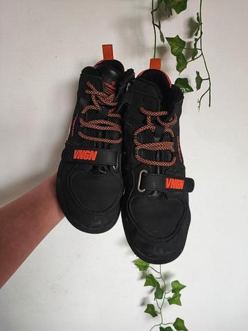 Stoere sneakers - Vingino - maat 37  beschikbaar voor biedingen