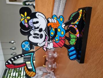 Britto mickey en minnie love figurine beschikbaar voor biedingen