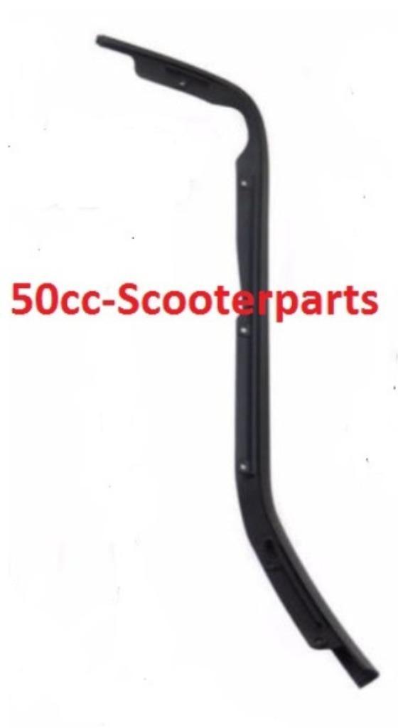 Sierlijst beenschild mat zwart Rechts Vespa Sprint 29PV101R, Motoren, Tuning en Styling, Ophalen of Verzenden