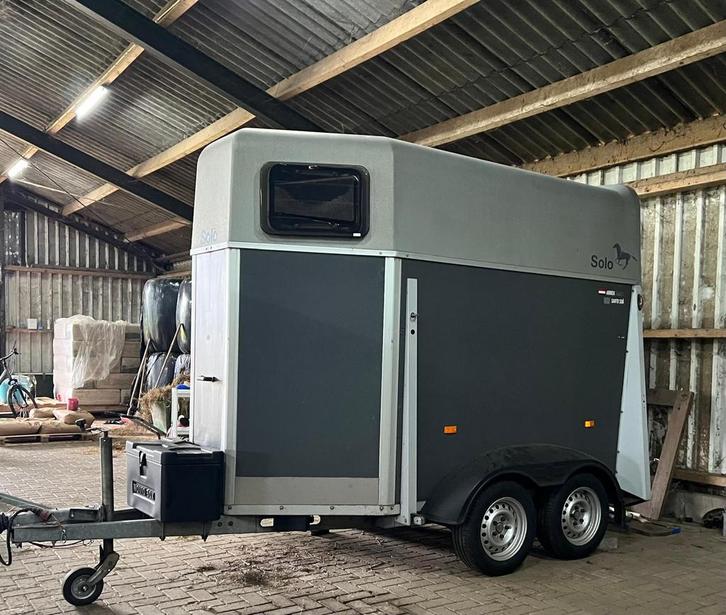 1,5 paards trailer, Dieren en Toebehoren, Paarden en Pony's | Trailers en Aanhangwagens, Gebruikt, 1½-paards trailer, Hout, Ophalen of Verzenden