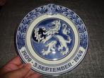 PLEM oud bord 1909 - 1949 Societe Ceramique Maastricht, Antiek en Kunst, Antiek | Wandborden en Tegels, Verzenden