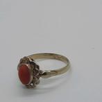 Vergulde zilveren ring met bloedkoraal, Sieraden, Tassen en Uiterlijk, Ringen, Gebruikt, Ophalen of Verzenden, 17 tot 18, Met edelsteen