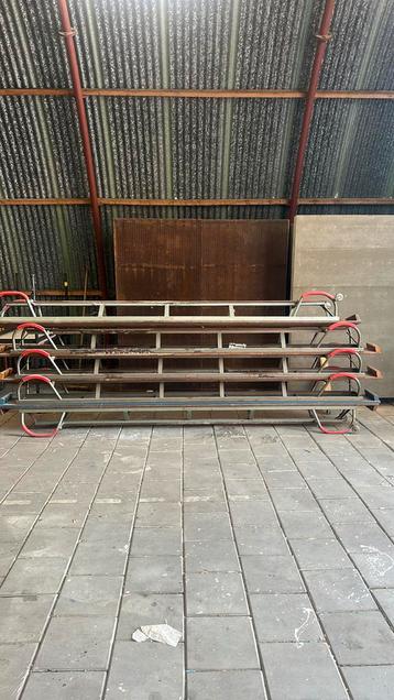 vintage gymbank beschikbaar voor biedingen