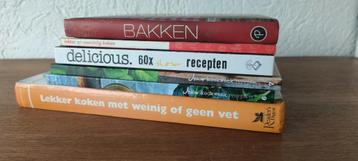 Verschillende kookboeken beschikbaar voor biedingen