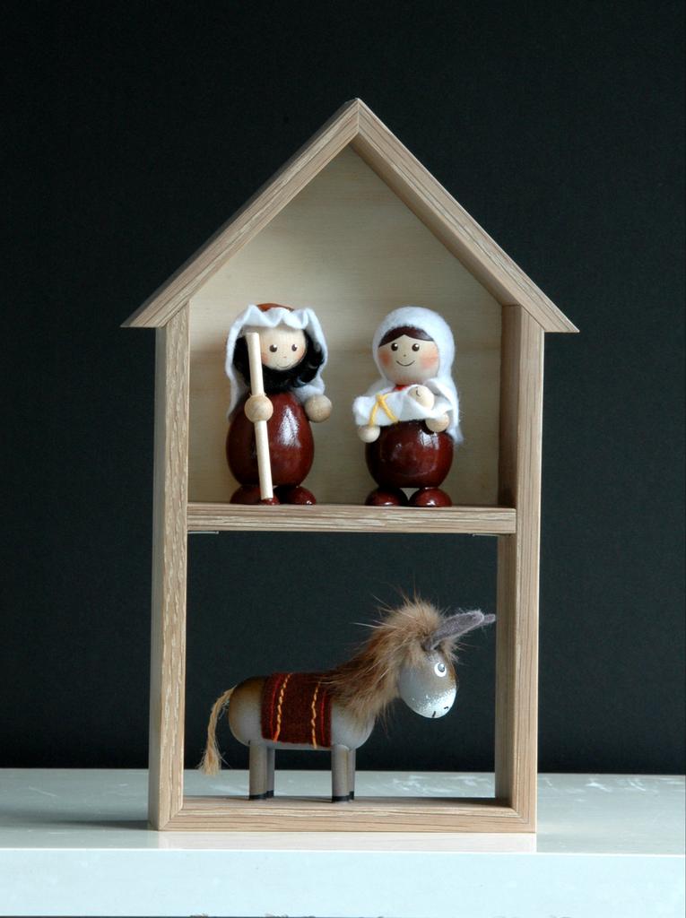 Houten Kerststal met Jozef, Maria en Ezel, Diversen, Kerst, Ophalen of Verzenden