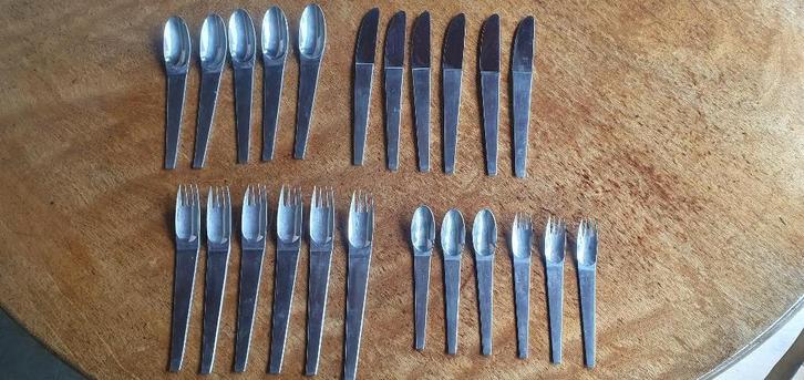 Iconische bestekset Carl Aubock '57 Amboss Austria, Huis en Inrichting, Keuken | Bestek, Gebruikt, Bestekset, Rvs of Chroom, Ophalen of Verzenden