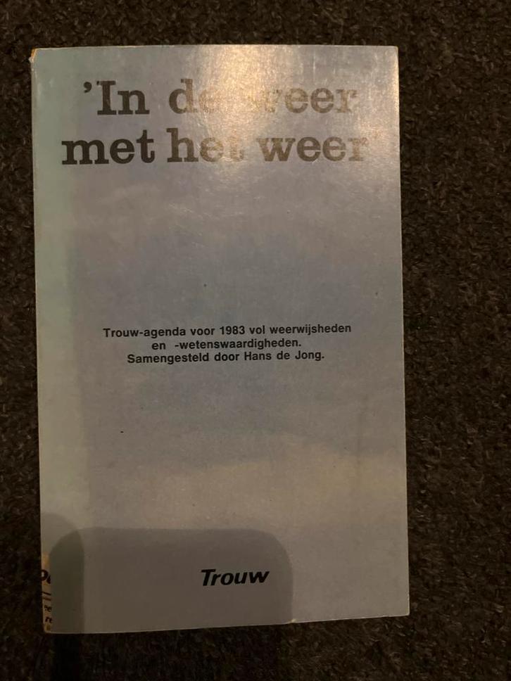 In de weer met het weer - Trouw Agenda 1983, Boeken, Overige Boeken, Gelezen, Ophalen of Verzenden