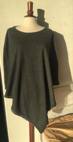 Prachtige nieuwe Ulla Popken Poncho Grijs Glitter - S/M, Maat 38/40 (M), Nieuw, Ophalen of Verzenden, Lange mouw