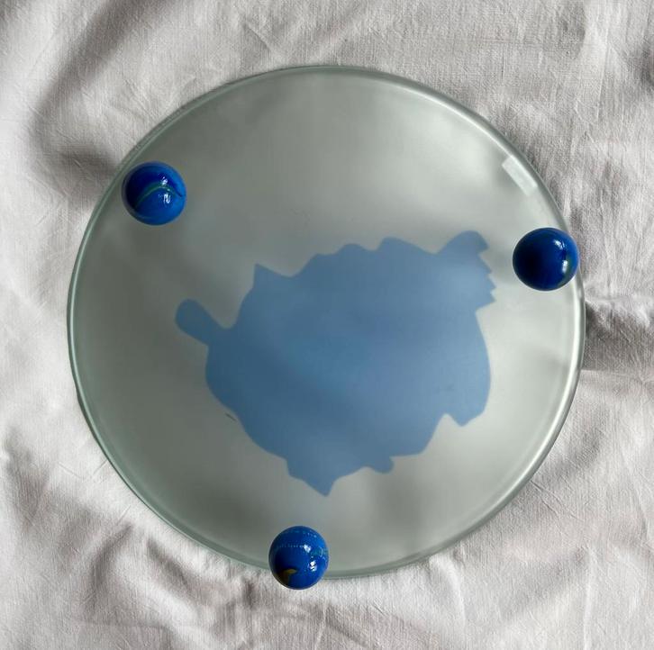 Bijzondere Design Fruitschaal van Glas, Huis en Inrichting, Woonaccessoires | Schalen en Manden, Zo goed als nieuw, Schaal, Rond