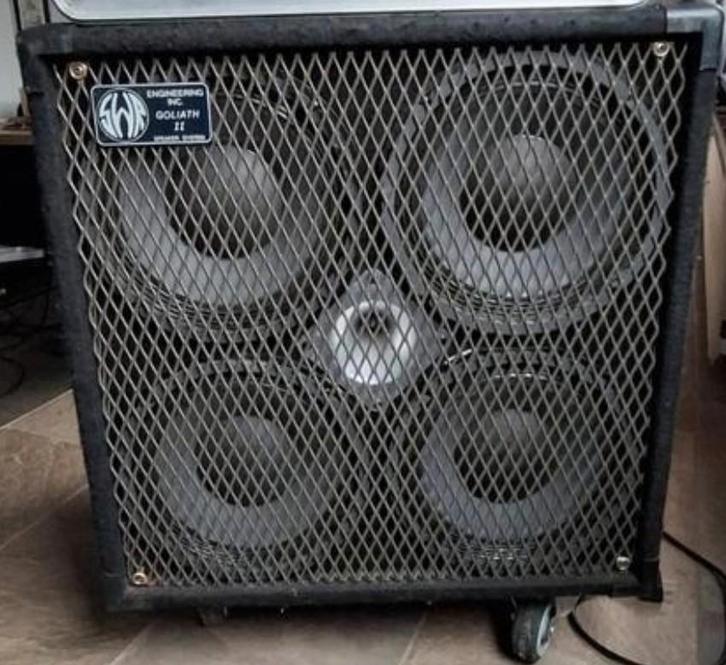 SWR Goliath II 4x10 Basgitaar Speakerkast, Muziek en Instrumenten, Versterkers | Bas en Gitaar, Gebruikt, Basgitaar, 100 watt of meer