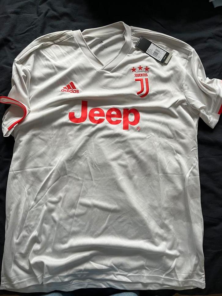 Juventus Adidas uitshirt, Verzamelen, Sportartikelen en Voetbal, Zo goed als nieuw, Shirt, Buitenlandse clubs, Ophalen of Verzenden