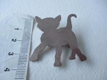 Licht Goud koper kleurige POES  Broche 4.3 x 3.8 cm.  beschikbaar voor biedingen