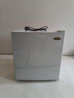 Mini koelkast, Samsung SRG-058 koelkast, inhoud 47 liter, Minder dan 75 liter, Met vriesvak, Gebruikt, 45 tot 60 cm
