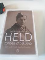 M guensberg held zonder vaderland, Ophalen of Verzenden, Gelezen, Guensberg m