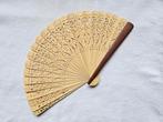 Vintage Teak Filigree Fan - Waaier, Ophalen of Verzenden, Zo goed als nieuw