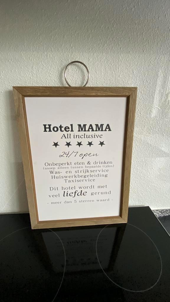Leuk wandbord voor Mama. Maat 40x30 cm. In prima staat!, Huis en Inrichting, Woonaccessoires | Tekstborden en Spreuken, Zo goed als nieuw