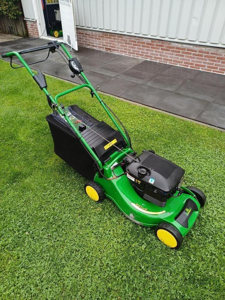 John Deere R47VE 6pk B&S met vario aandrijving, Tuin en Terras, Grasmaaiers, Gebruikt, Benzine-grasmaaier, 50 cm of meer, Cirkelmaaier