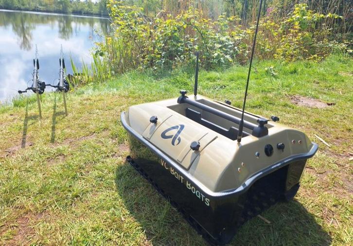 Voerboot, Watersport en Boten, Hengelsport | Karpervissen, Zo goed als nieuw, Overige typen, Ophalen