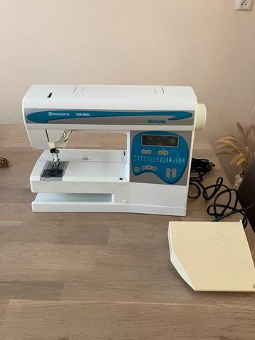Husqvarna Viking Victoria top digitale naaimachine/opties beschikbaar voor biedingen