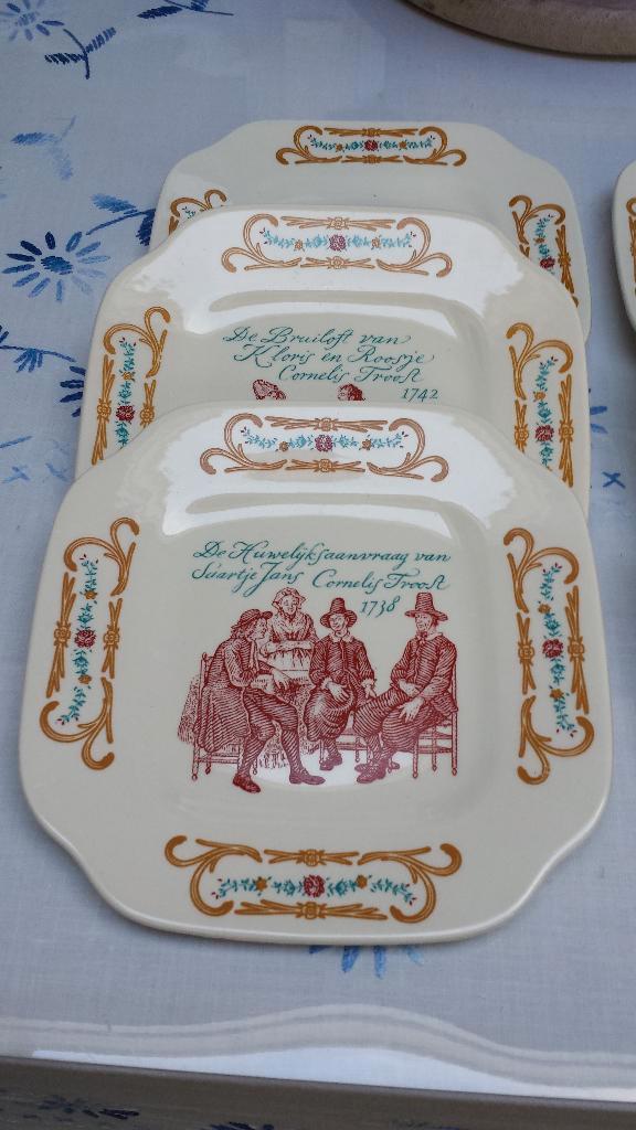 6 Gebaksbordjes van BOCH La Louvière ~ Afb. Cornelis TROOST, Antiek en Kunst, Antiek | Porselein, Ophalen of Verzenden