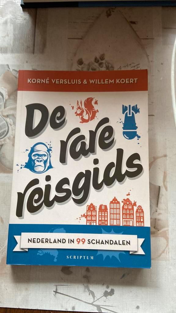 Korné Versluis - De rare reisgids, Boeken, Overige Boeken, Nieuw, Ophalen of Verzenden