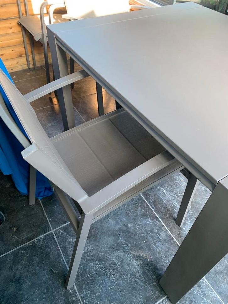 MEUBILI Prachtig tuinset meubili tafel en 4 stoelen, Tuin en Terras, Tuintafels, Zo goed als nieuw, Rechthoekig, Ophalen