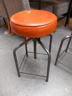 3 Industriële Krukken, Ophalen, Gebruikt, Drie, Bruin