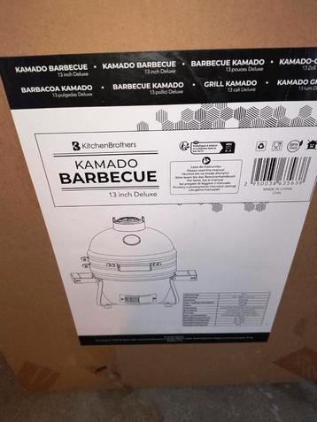 NIEUW in doos. KAMADO houtskool barbecue (ei model) beschikbaar voor biedingen