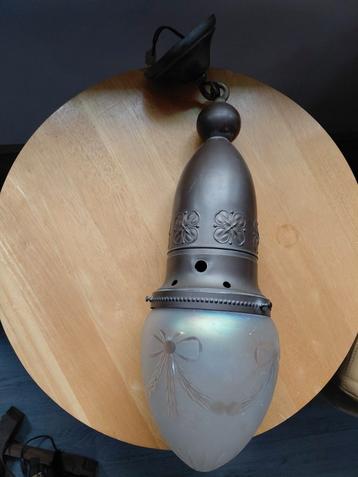 Oude plafond lamp. Uit ongeveer 1950. beschikbaar voor biedingen