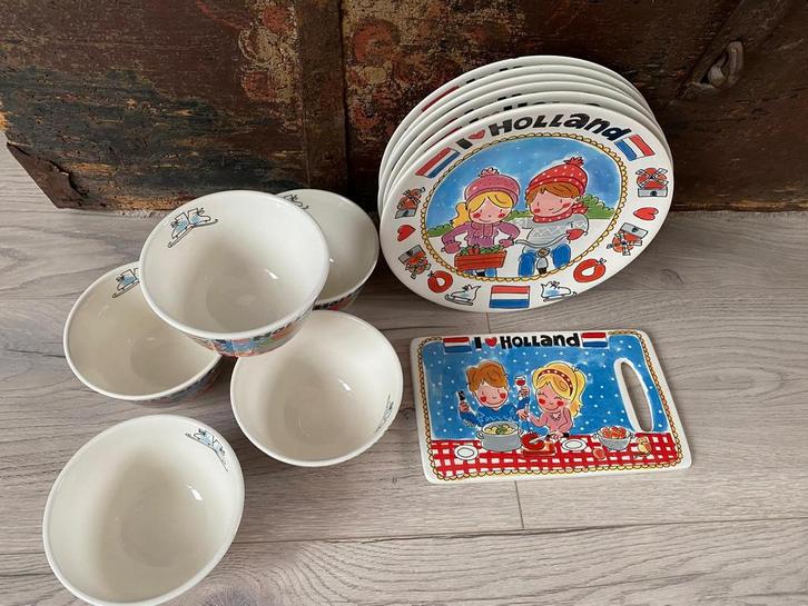 Blond servies I Love Holland, collectors item. Goede staat, Huis en Inrichting, Keuken | Servies, Zo goed als nieuw, Compleet servies