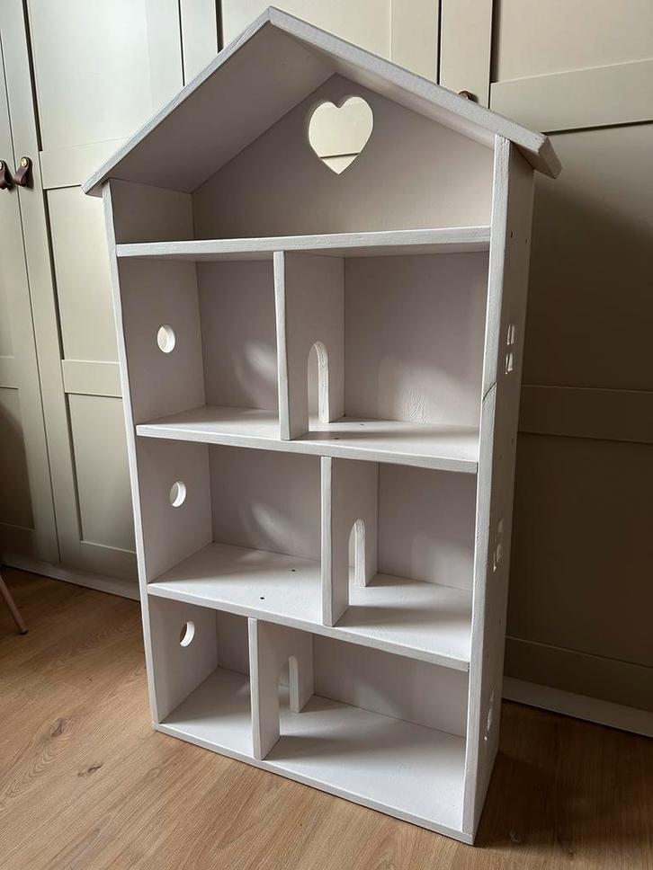 Groot poppenhuis 110x65, Kinderen en Baby's, Speelgoed | Poppenhuizen, Zo goed als nieuw, Poppenhuis, Ophalen