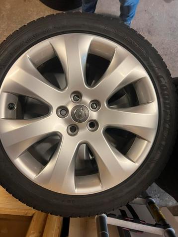 Opel Astra 19 inch velgen met nagenoeg nieuwe winterbanden beschikbaar voor biedingen