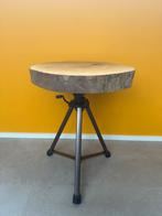 Houten bijzettafel van camerastatief, Huis en Inrichting, Tafels | Bijzettafels, Minder dan 55 cm, Gebruikt, Rond, Hout