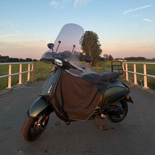 Vespa Sprint 2020 - Custom kleur Opaco Verde (mat groen), Fietsen en Brommers, Scooters | Vespa, Gebruikt, Vespa S, Maximaal 25 km/u