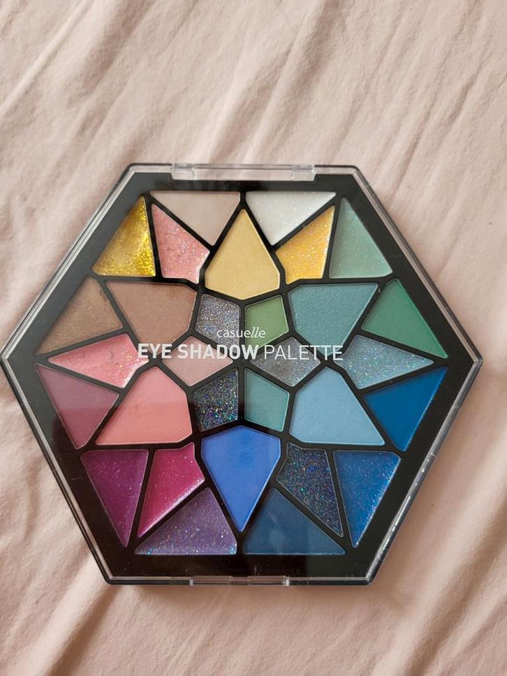 Casuelle Oogschaduw Palette - Diverse Kleuren, Sieraden, Tassen en Uiterlijk, Uiterlijk | Cosmetica en Make-up, Zo goed als nieuw