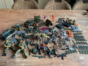 Soldaten leger poppetjes beschikbaar voor biedingen