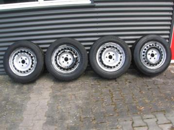 BANDEN EN VELGEN  VAN VW TRANSPORTER 2012 beschikbaar voor biedingen