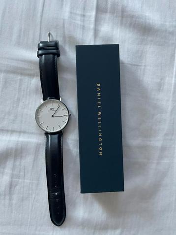 Daniël Wellington horloge dames beschikbaar voor biedingen
