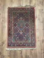 Hadgeweven tapijt, Perzisch tapijt  82cm x 66cm, 50 tot 100 cm, Rood, Gebruikt, Rechthoekig