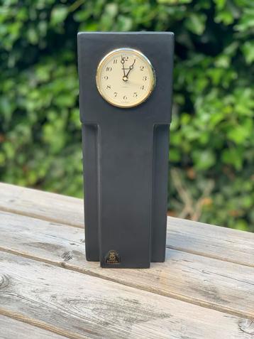 Vintage Flora keramiek design tafelklok beschikbaar voor biedingen