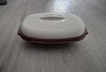 Tupperware Serveerschaal met Deksel beschikbaar voor biedingen