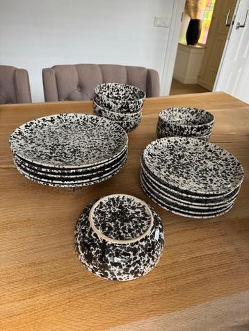 Zwart wit Marbles Servies - 6 persoons zgan beschikbaar voor biedingen