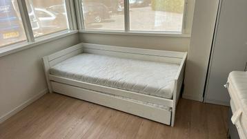 Bed lifetime 90x200 met onderschuif matras  beschikbaar voor biedingen